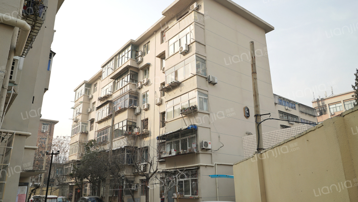 计划路17号外景图