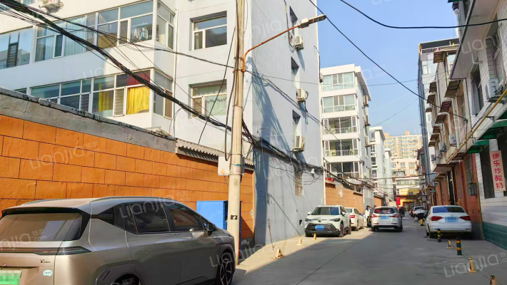 华龙泰宿舍外景图