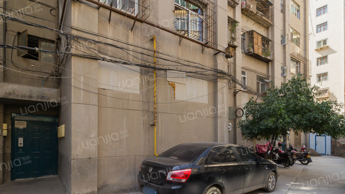 兰州益通物业公司家属院外景图