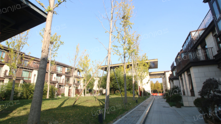 紫院公馆外景图