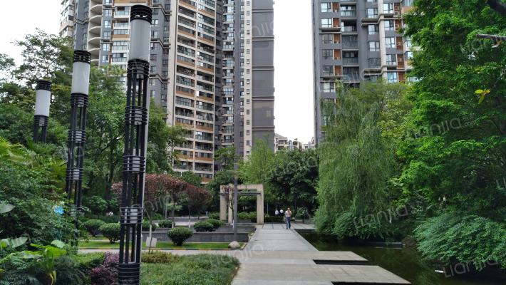 天府长城图南多外景图