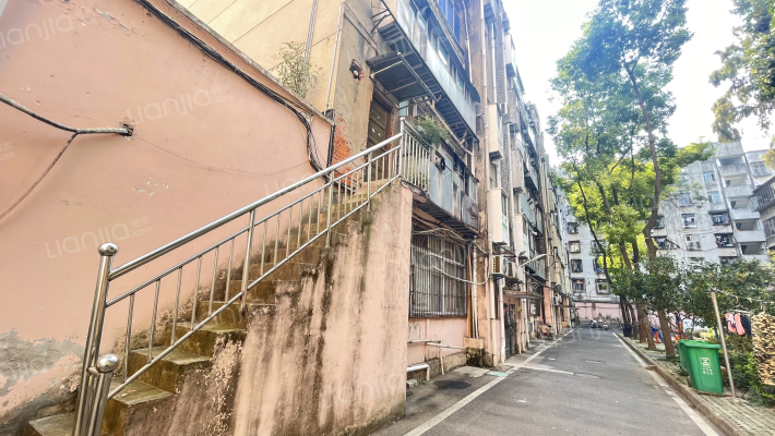 县委南院家属院外景图