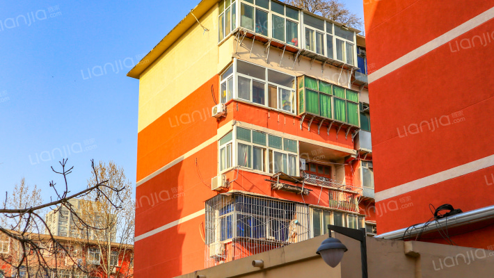 伊河路113号院外景图