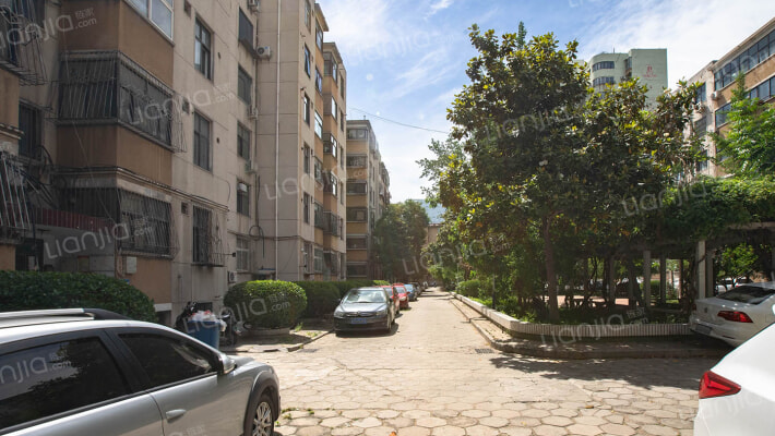 省新闻出版局88号院外景图