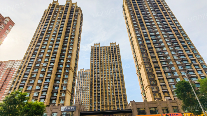 荣盛时代首府外景图