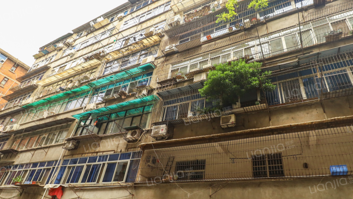 绳金塔162号外景图