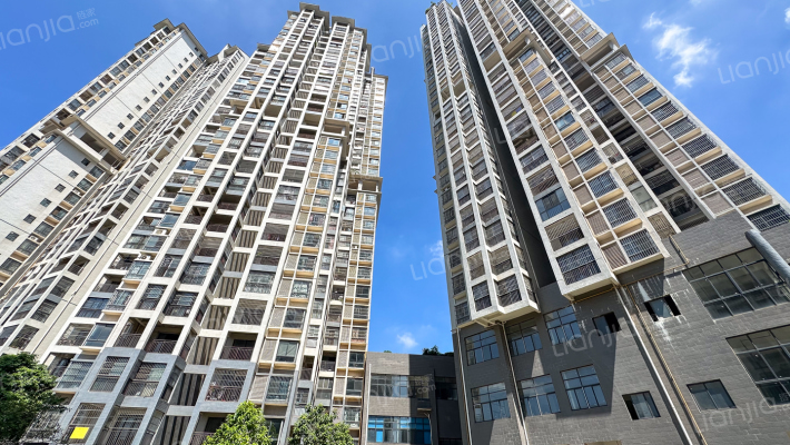 银泉一品龙湾外景图