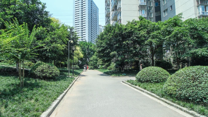 明发江南丽景外景图