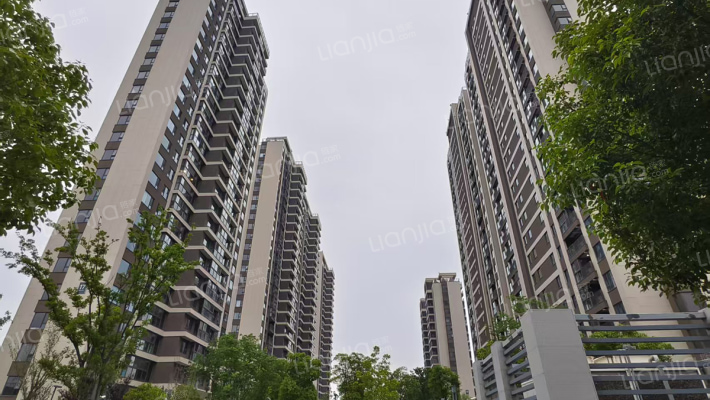 四季和鸣雅园北区外景图