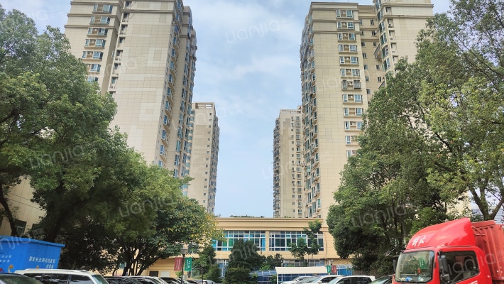 海景花园小区C区外景图