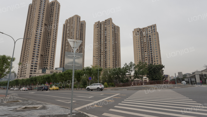 融创滨江壹号商业楼外景图