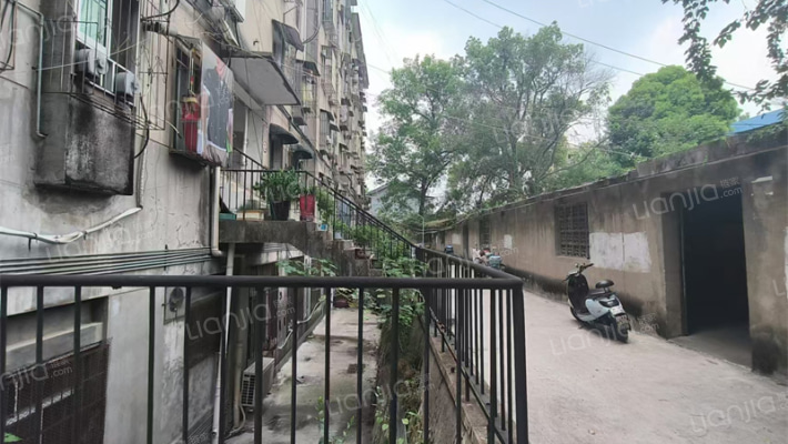 马家岭医药公司宿舍外景图