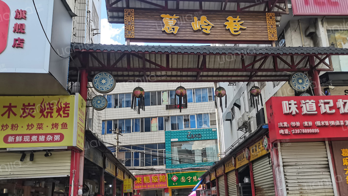 华亿大厦外景图