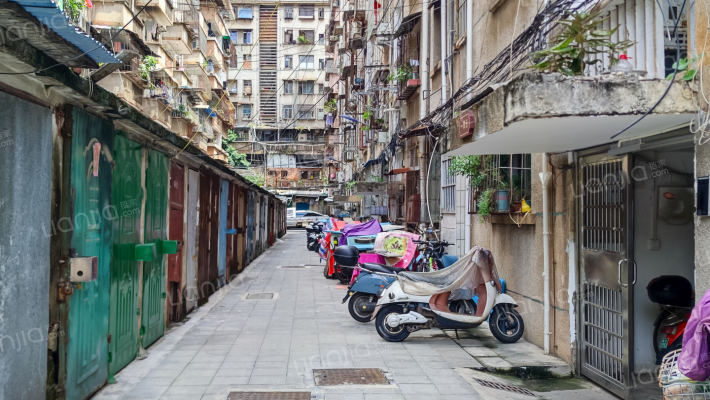 万力小区外景图