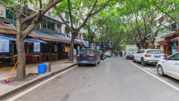 伍华花园外景图