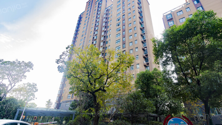 南门花园外景图