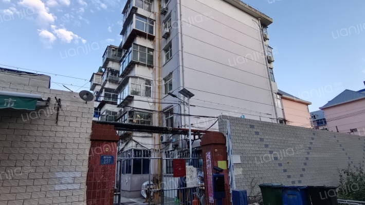 泰华街237号外景图