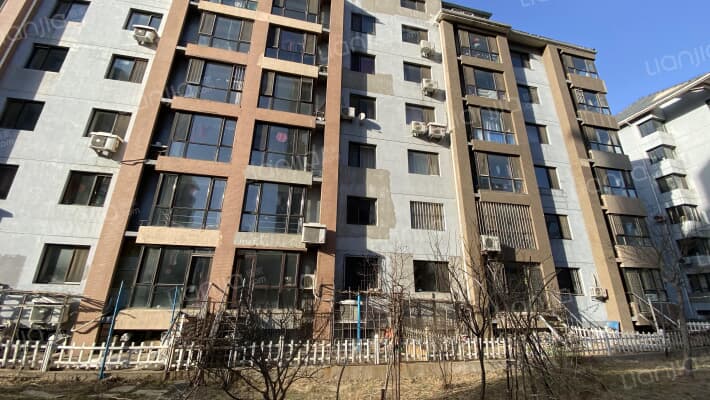 中地名都外景图