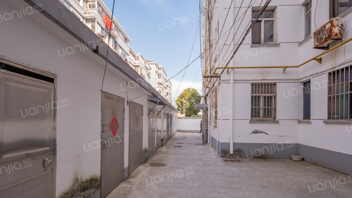 地震台小区外景图