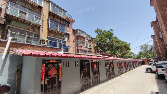 黄校家属院外景图