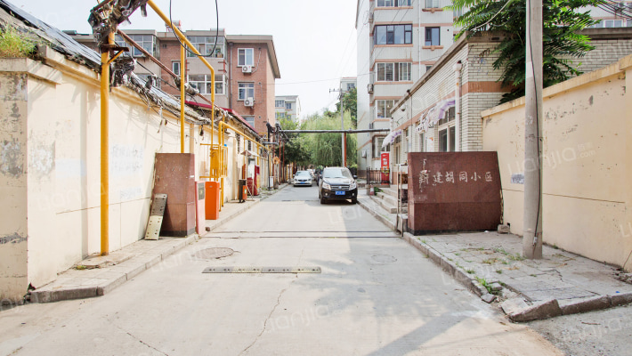 新建胡同小区外景图