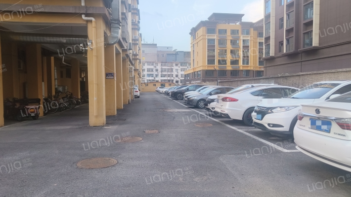 佰仕达花园外景图