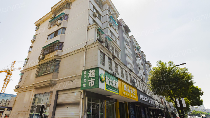 龙夏商住楼外景图