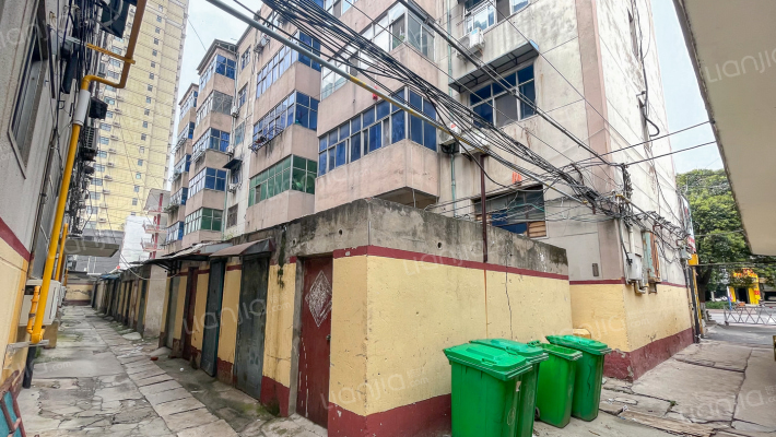 一中家属院外景图