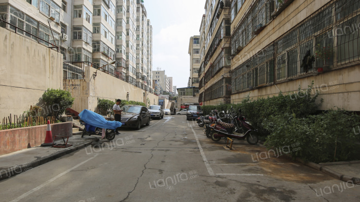 太原刚玉砂轮厂小区外景图