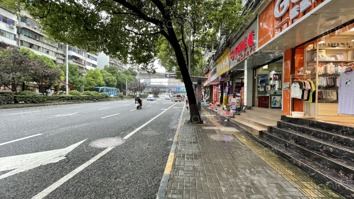 花溪大道北段368号外景图