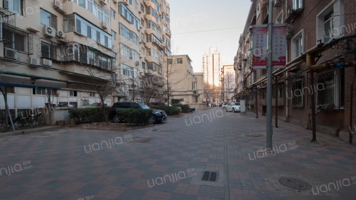 安达公寓外景图