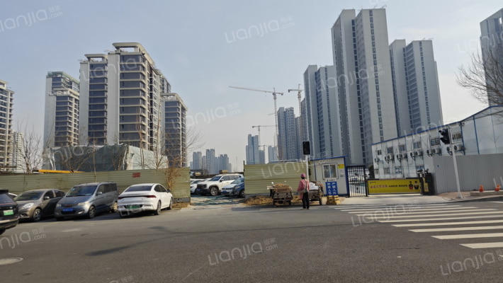 融创未来中心外景图