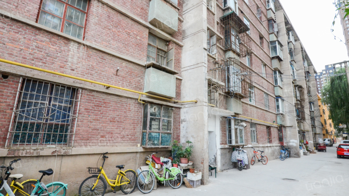 经济学院家属院外景图