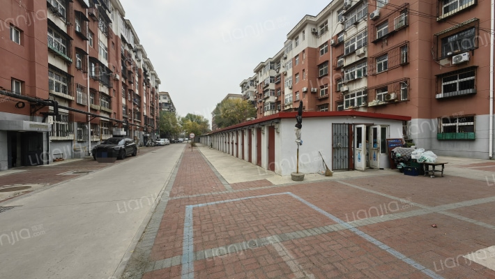 东风北里外景图