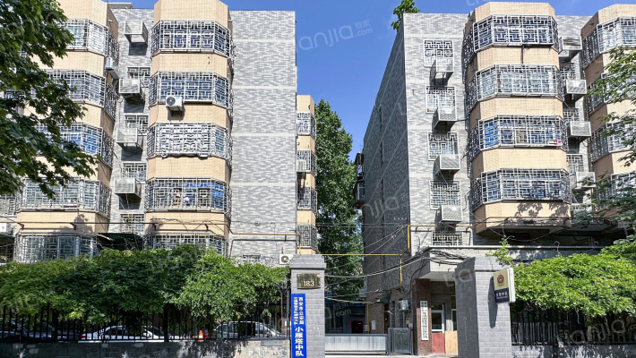 劳动南路183号外景图