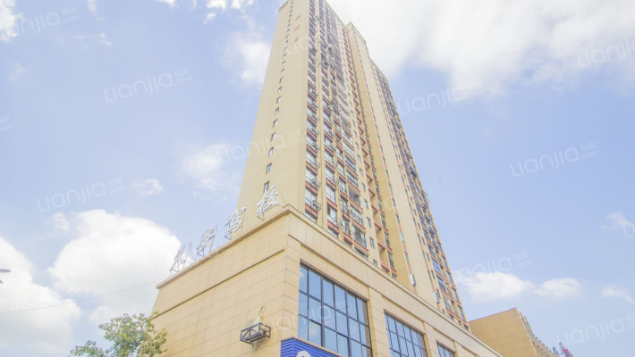 朝阳湖畔外景图