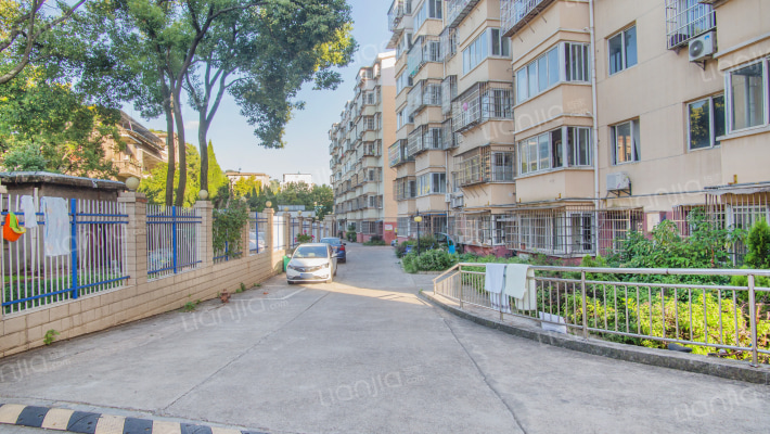 丽景峰小区外景图