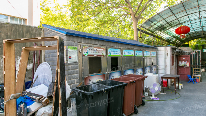 东方路3721弄外景图