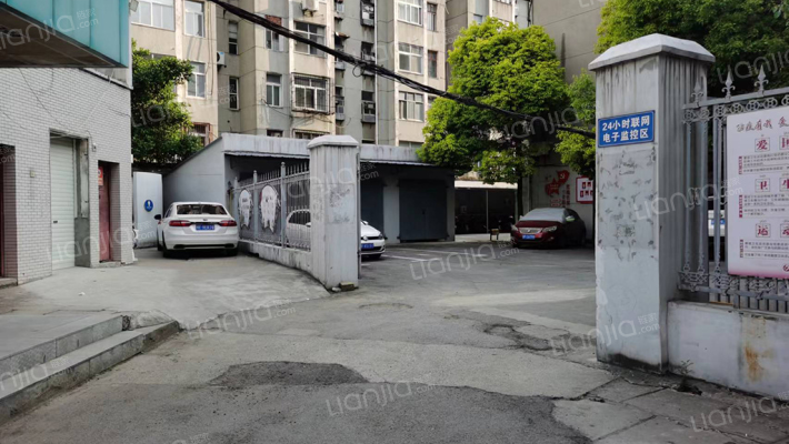 妇幼保健院家属院外景图