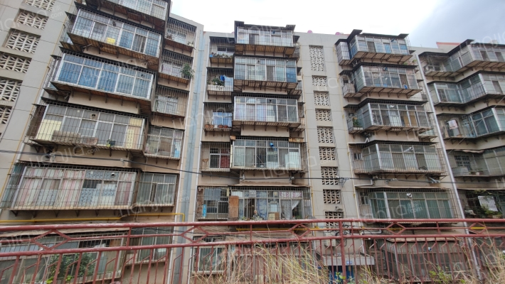 羊仙坡十四冶家属区外景图