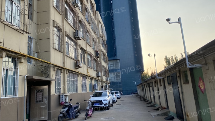 坊子劳动局宿舍外景图