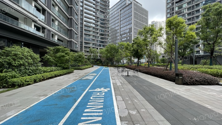 重庆中交城外景图