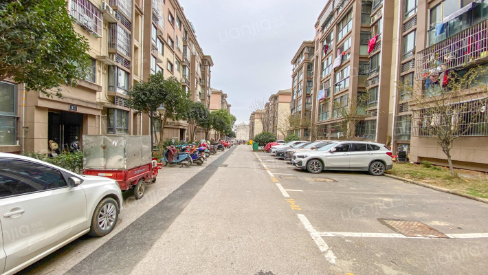 美林苑北区外景图