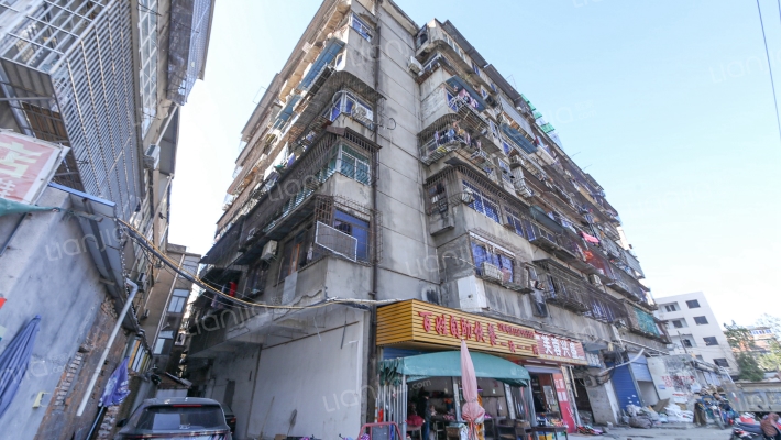 后桶巷8号外景图