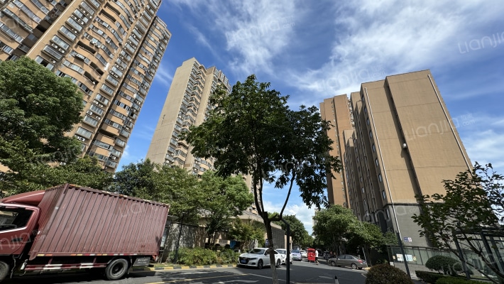 东方花园一区外景图