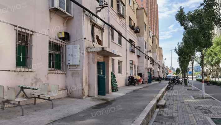 山纺宿舍外景图