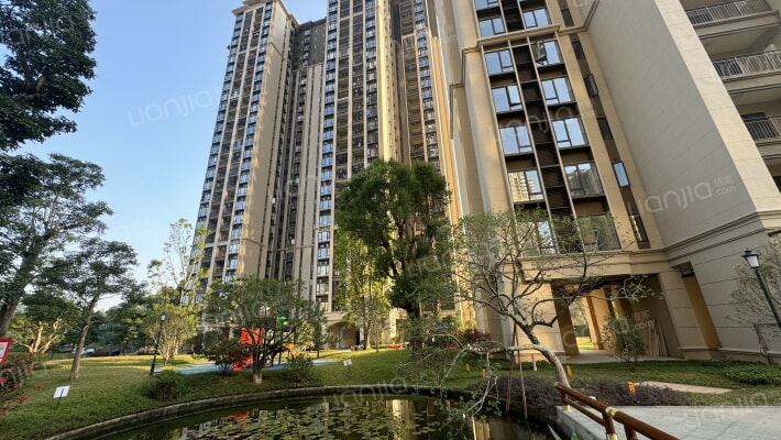 萝峰盈晖花园外景图