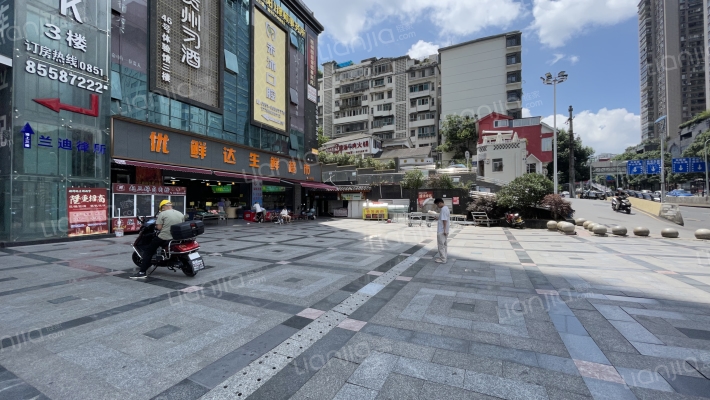 施格名门外景图