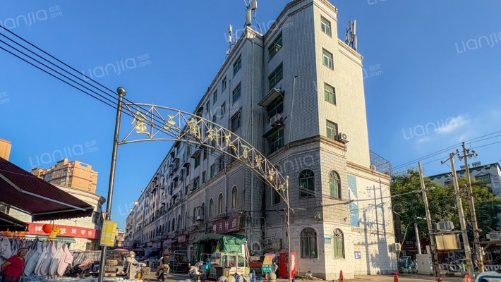 余云枝开发商住楼外景图