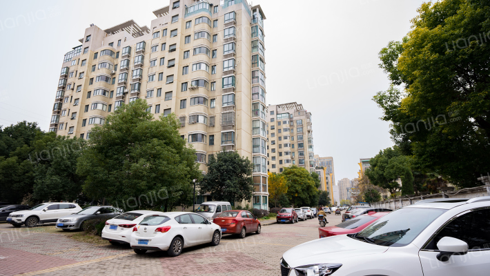 东晖花园外景图